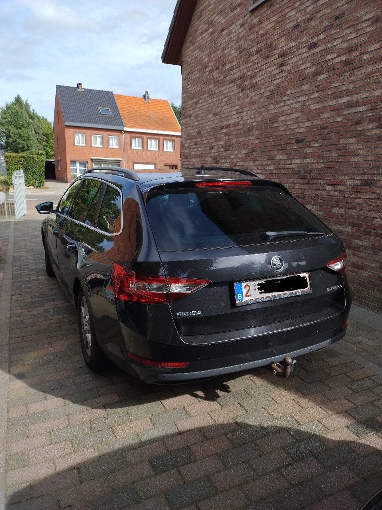 Skoda superb, Autos, Achat, Boîte manuelle, 5 portes, Particulier