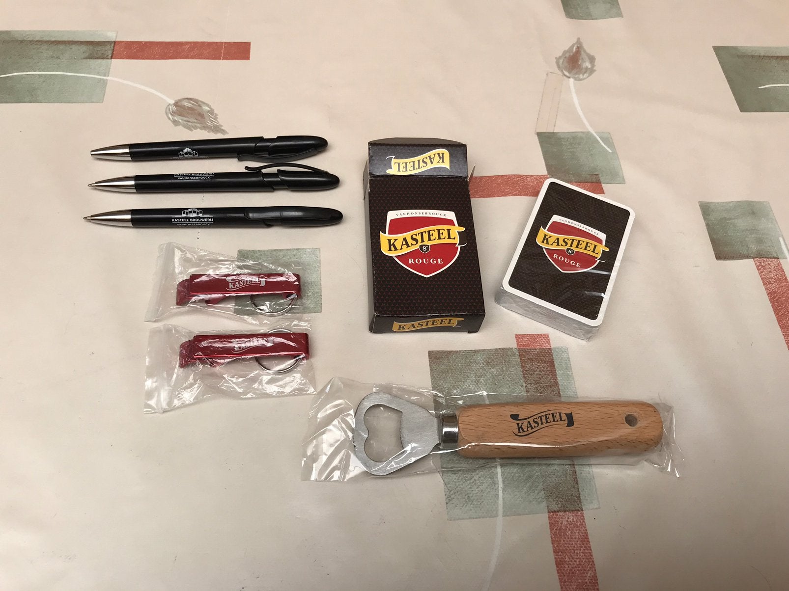 Set d'articles pour la bière Castle. Tout est à 10€, Collections, Marques de bière, Enlèvement ou Envoi, Neuf, Autres types