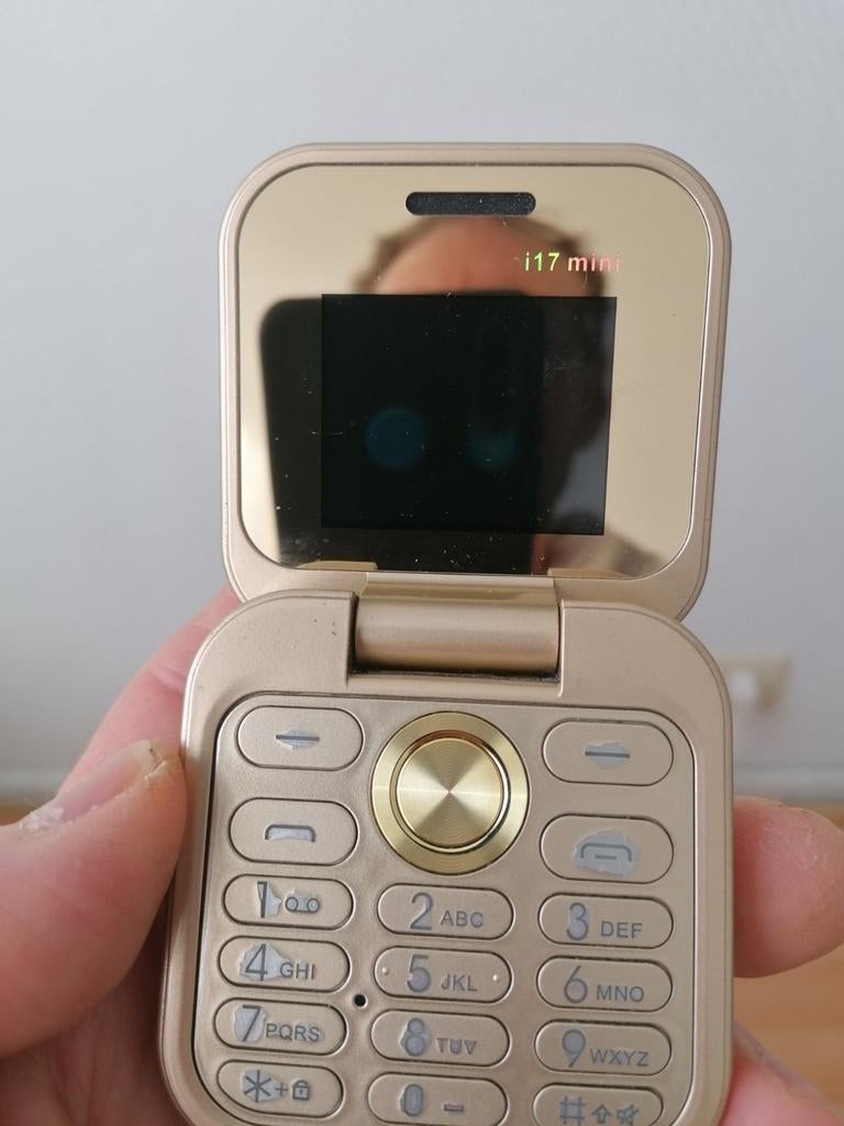 À vendre, Télécoms, Enlèvement