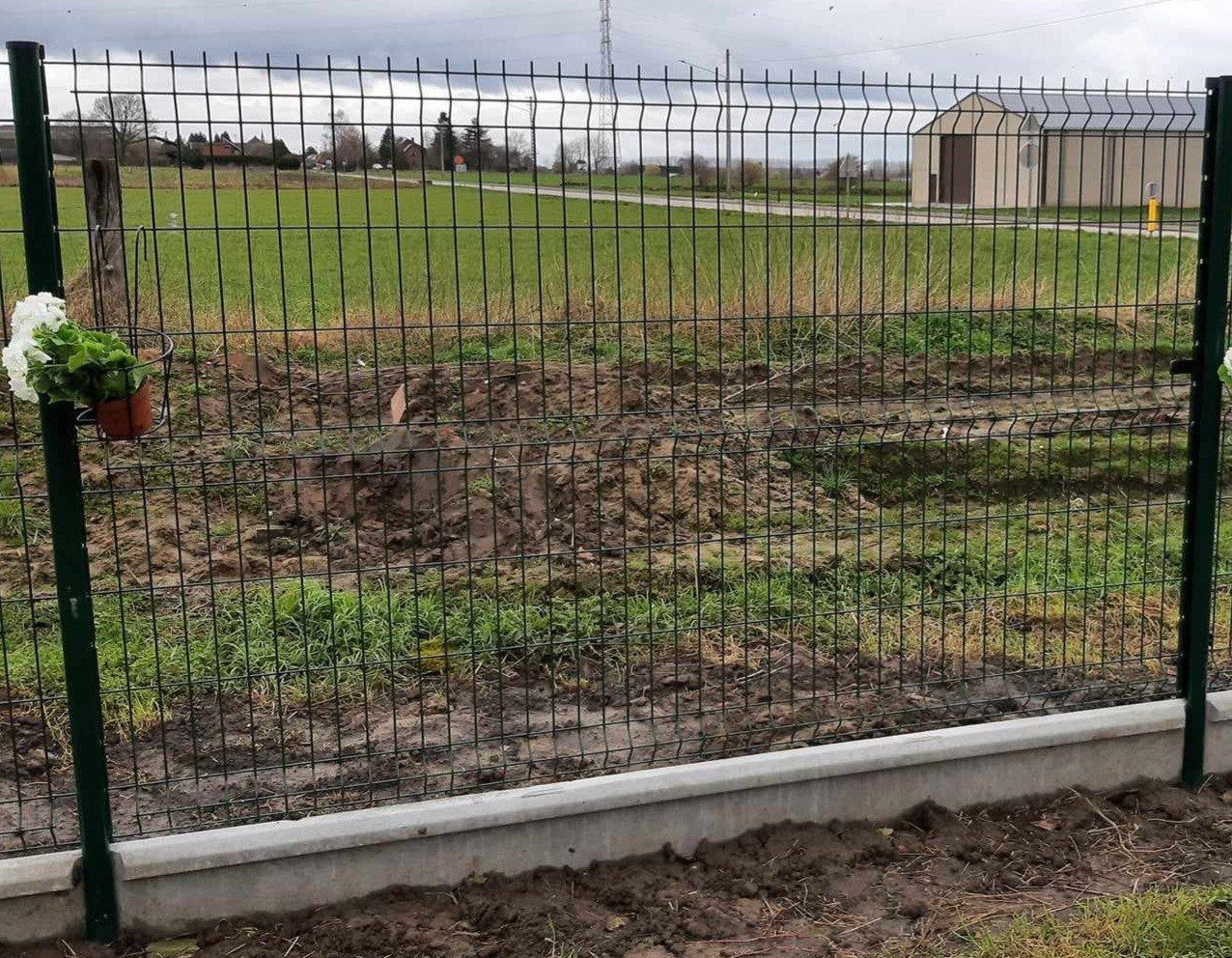 3 grijze betonnen sokkels met halve kap, Tuin en Terras, Gebruikt, Beton, Overige typen