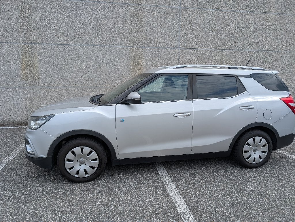 SsangYong XLV 1.6 e-XDi160 diesel, Auto's, SsangYong, 15 kW, Stof, XLV, 1365 kg