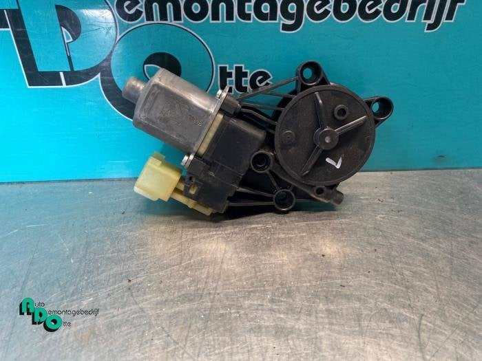 Moteur de vitre portière d'un Ford Fiesta (Fiesta 08-), Autos : Pièces & Accessoires, -, 3 mois de garantie, -, -