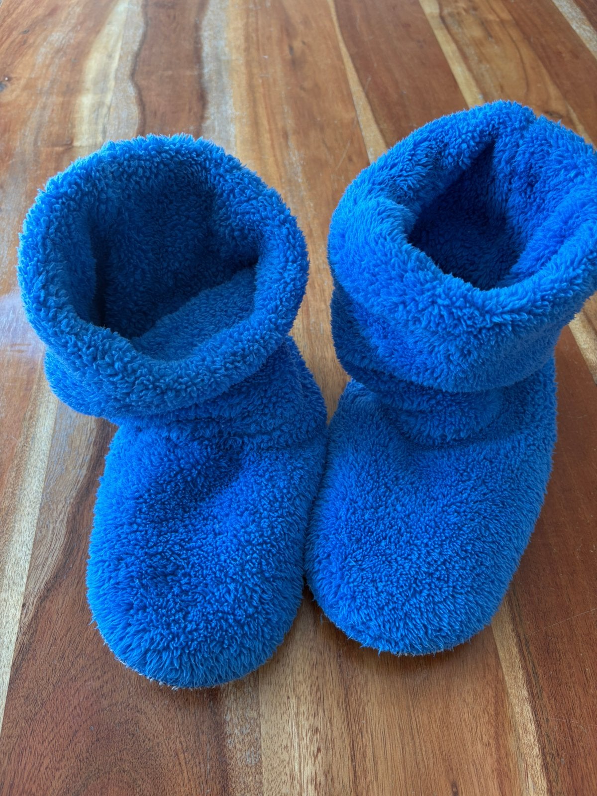 Pantoffels WOODY unisex maat 40 - 43, Kinderen en Baby's, Ophalen, Zo goed als nieuw, Slofjes