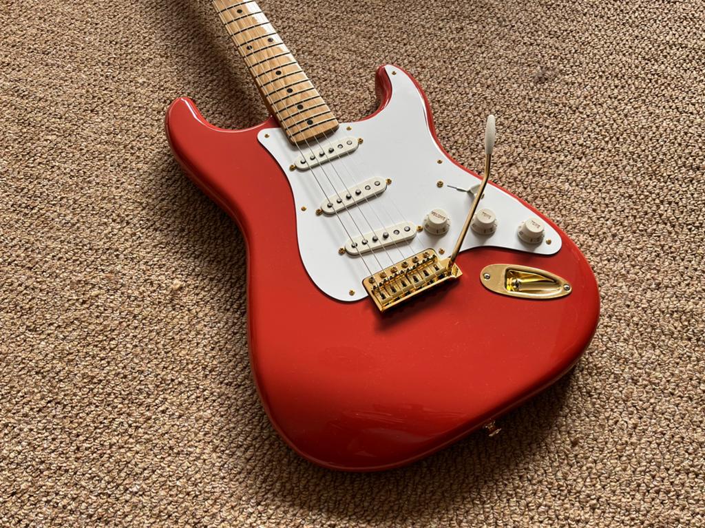 Fender Stratocaster Vintera II 50s Fiesta Red Limited Ed, Muziek en Instrumenten, Snaarinstrumenten | Gitaren | Elektrisch, Ophalen