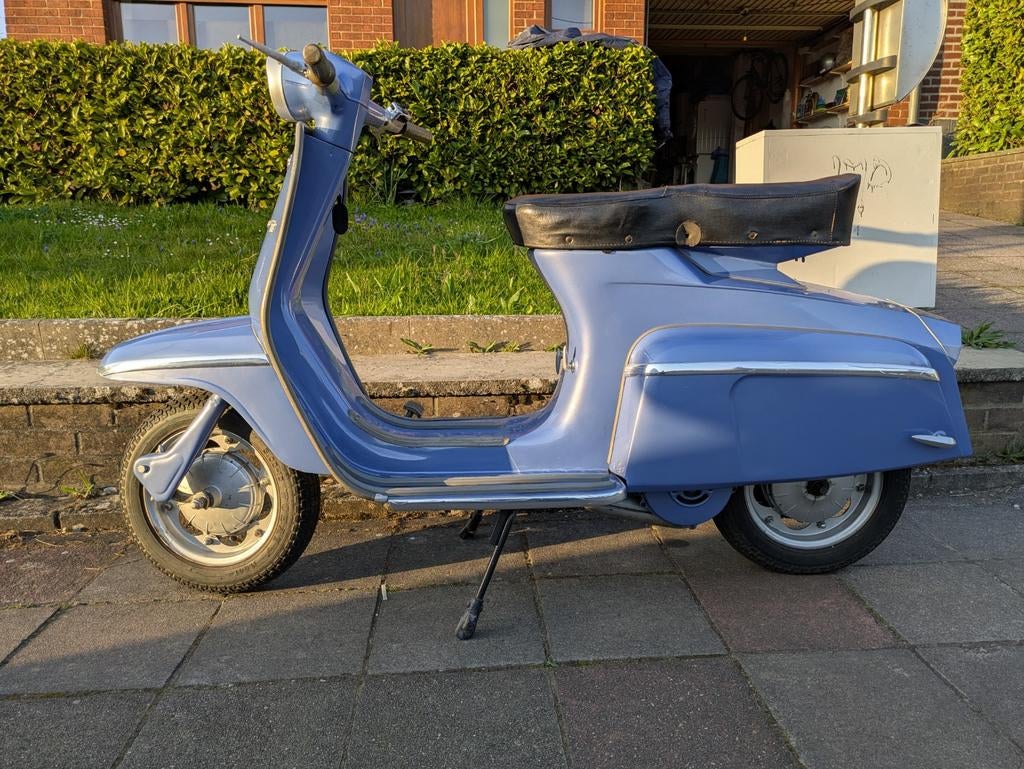 Lambretta 100
