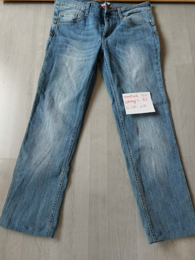 Jeans broek dame, Ophalen, Zo goed als nieuw