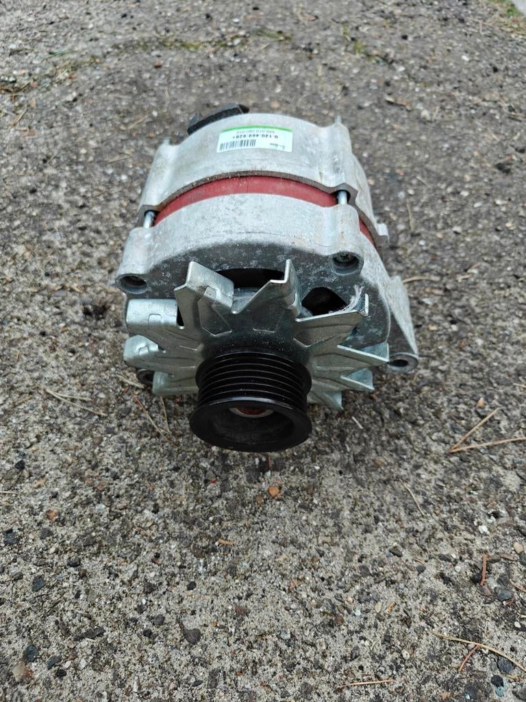 Nieuwe alternator/ dynamo bestemd voor Mercedes w126 /124, Ophalen