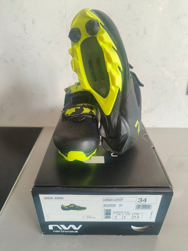 klikschoenen kind maat 34, Ophalen, Kinderen, Schoenen, Overige maten