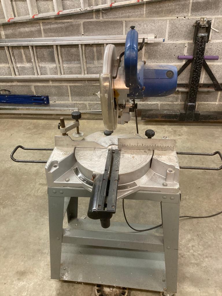 Scie  à onglets avec coulissant, Doe-het-zelf en Bouw, Gereedschap | Zaagmachines, Ophalen, Gebruikt, 1200 watt of meer, Cirkelzaag