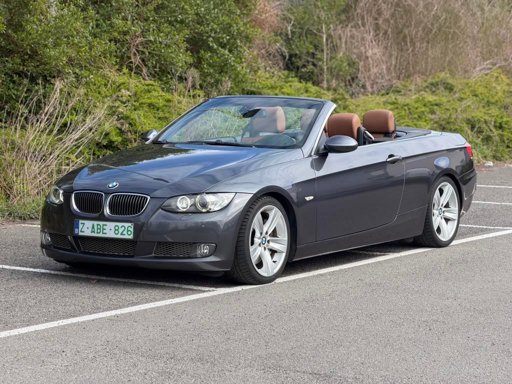 bmw 335i automaat 131000km 2007, Auto's, BMW, Automaat, 4 zetels, Achterwielaandrijving, Parkeersensor