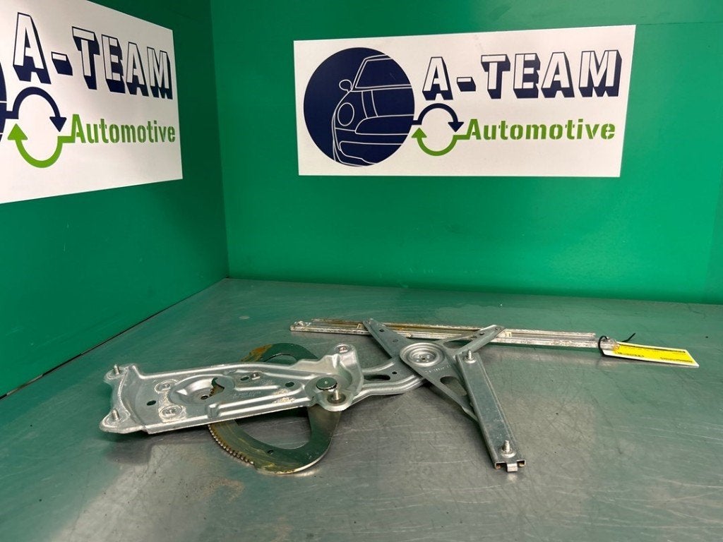 MECANISME VITRE ARRIÈRE DROIT Grand Scénic III (JZ), Renault, Brose SE, Info@brose.com, Utilisé