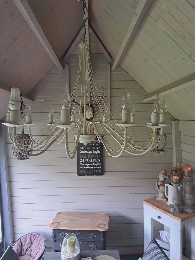 LANDELIJKE LUSTER, Enlèvement, Métal