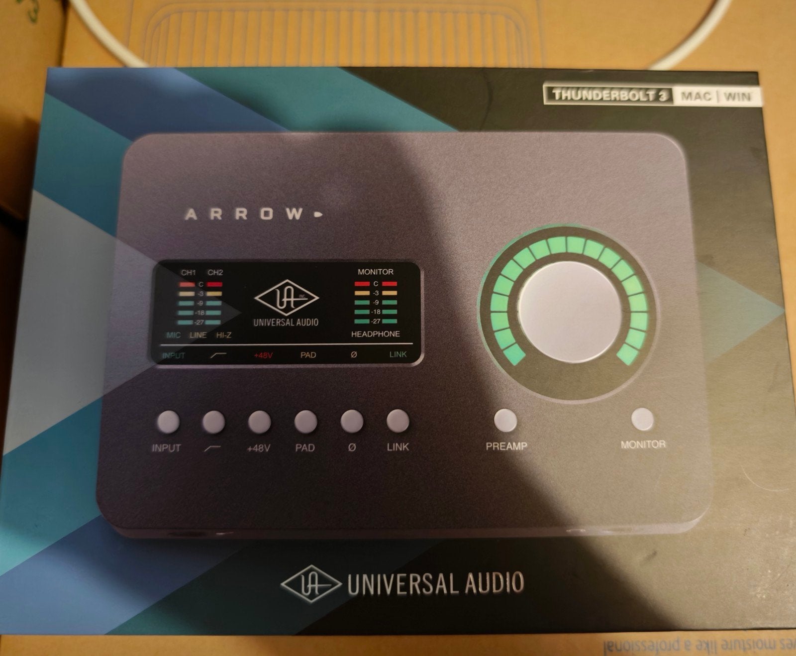 UAD Arrow Thunderbolt 3 (équivalent Apollo Solo TB3) + câble, Informatique & Logiciels, Cartes son, Enlèvement ou Envoi, Externe