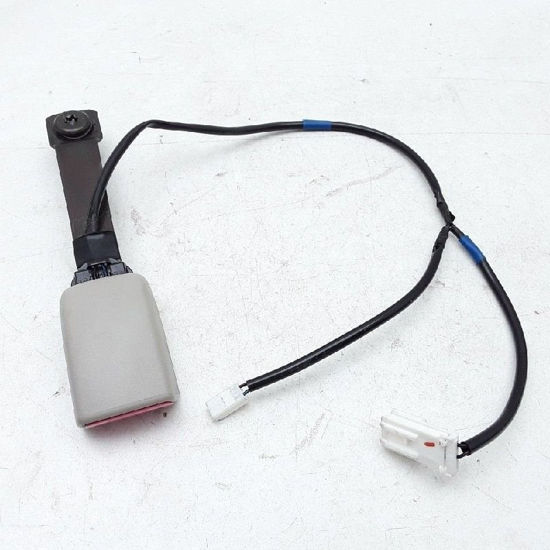 BOUCLE DE CEINTURE DE SECURITE AVANT DROIT Legacy (BL), Utilisé, Subaru