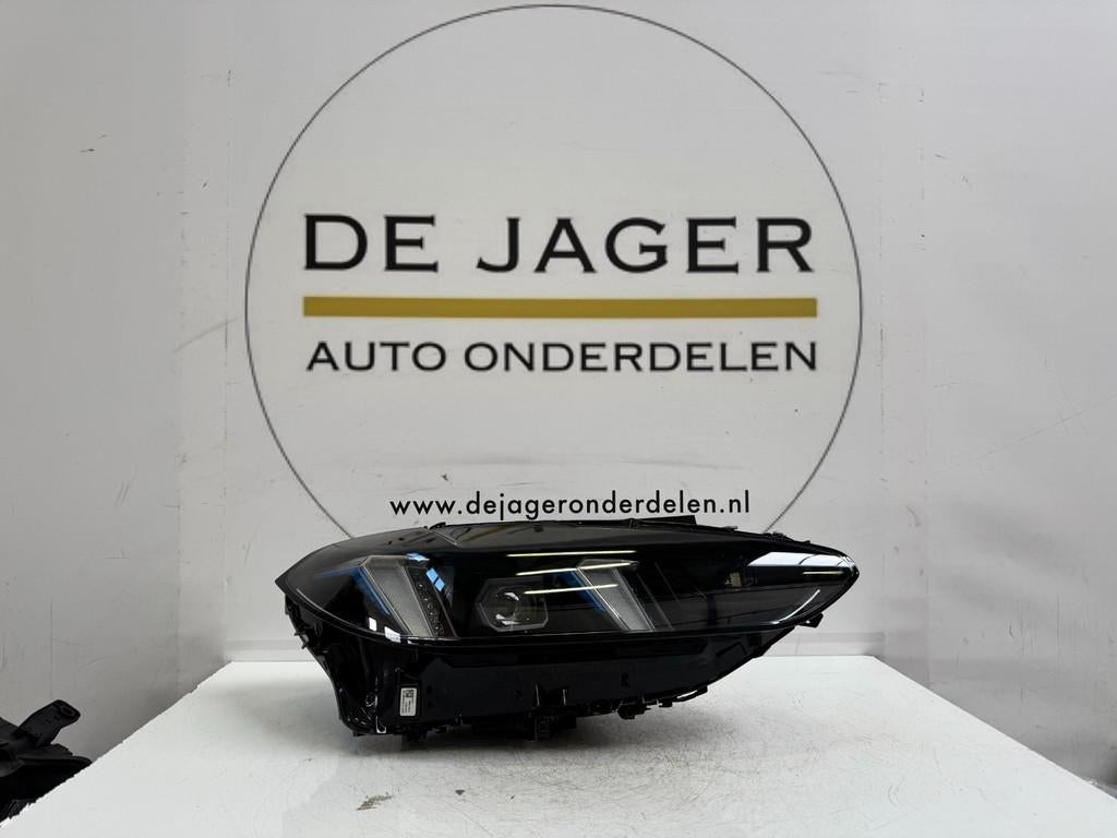 BMW 4 G22 G23 G26 M3 M4 G80 G82 LCI LED KOPLAMP 5A3B314, Petuelring 130
80788  Munich, DE, Gebruikt, Info@bmw.de, BMW