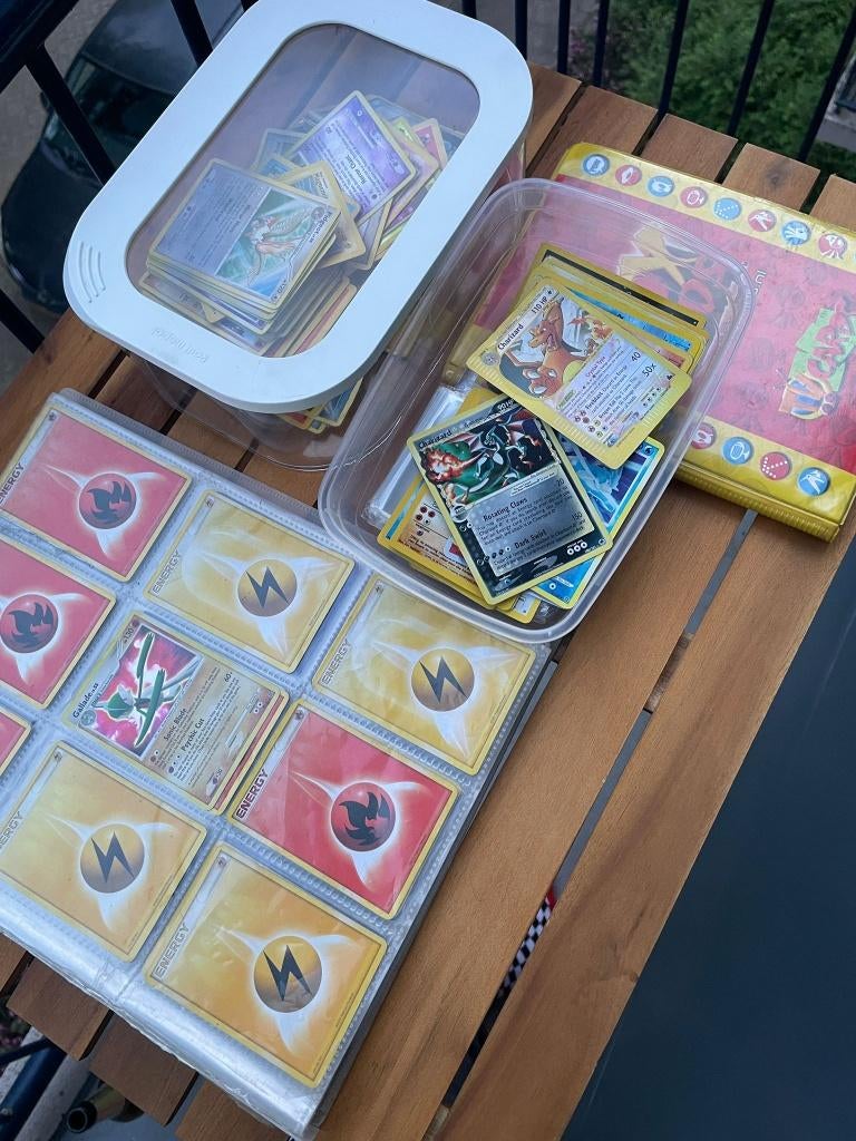 Verzameling Pokemonkaarten met zeldzame kaarten, Hobby en Vrije tijd, Verzenden, Gebruikt