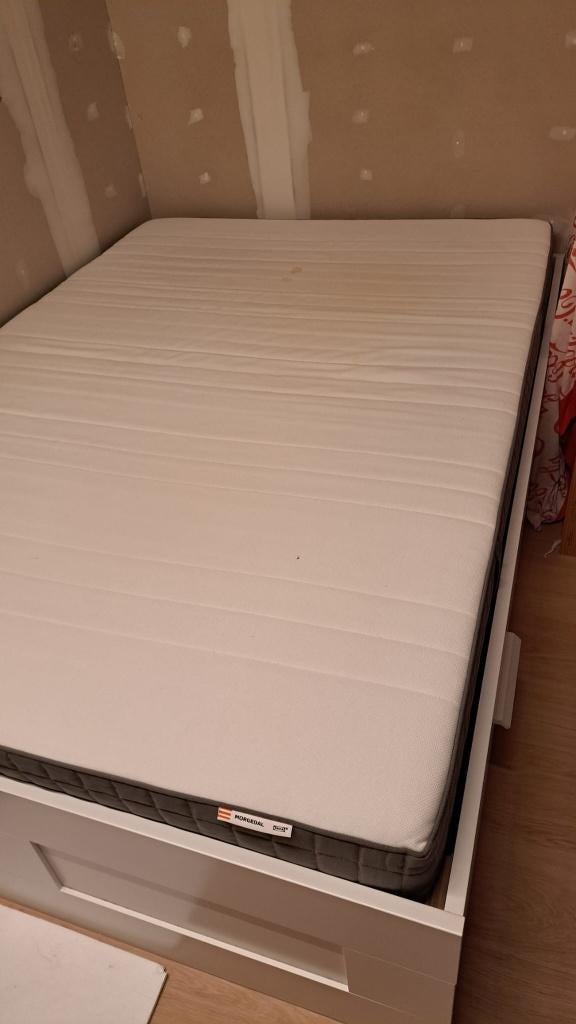 matelas à vendre, Maison & Meubles, Chambre à coucher | Matelas & Sommiers, Matelas, 140 cm, Enlèvement, Utilisé