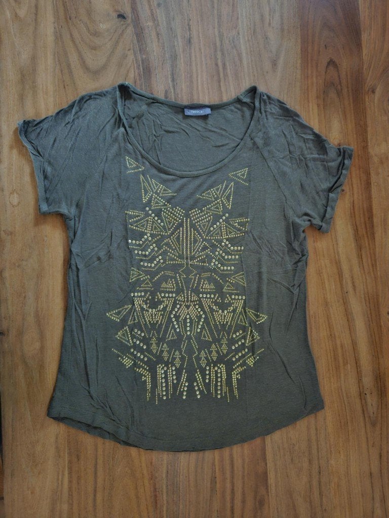 T-shirt YESSICA C&A kaki taille M, Kleding | Dames, T-shirts, YESSICA de C&A, Ophalen of Verzenden, Zo goed als nieuw, Maat 38/40 (M)