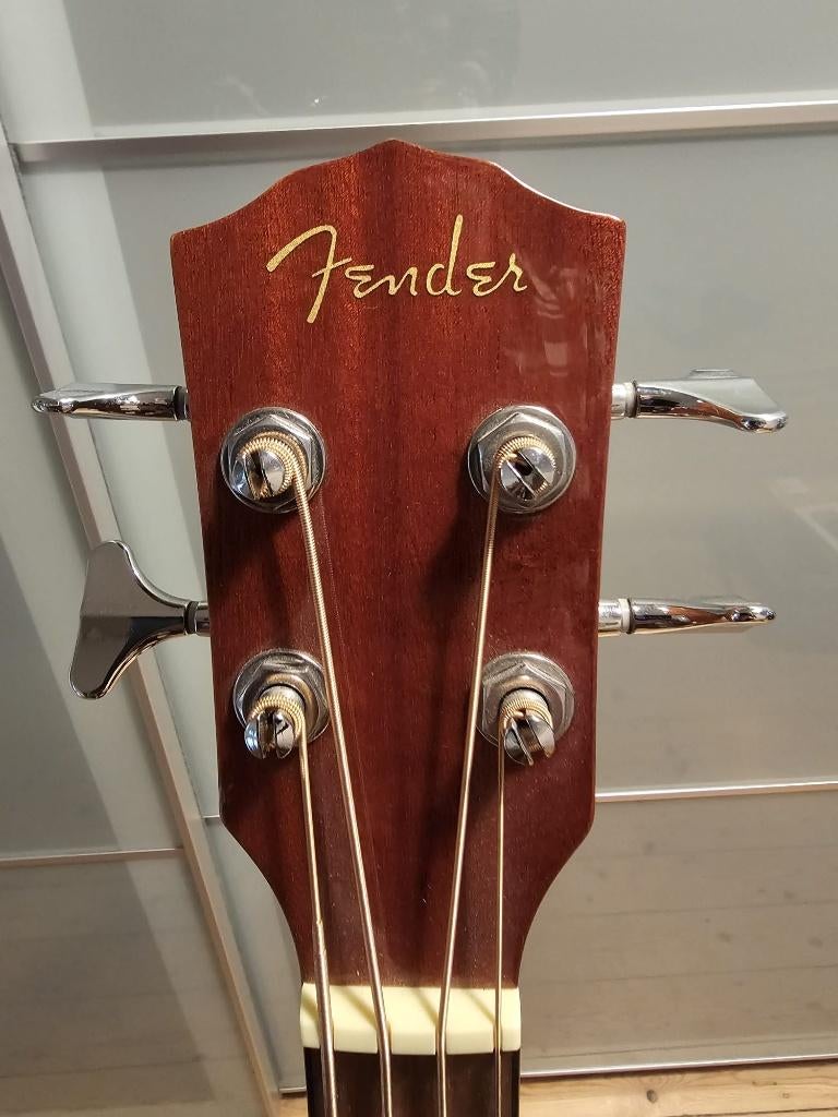 Guitare basse électro-acoustique Fender CB-60SCE, Enlèvement, Comme neuf, Semi-acoustique