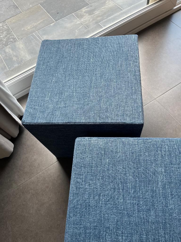 Hocker (2 stuks), Huis en Inrichting, Ophalen, Minder dan 50 cm, Vierkant, Minder dan 50 cm
