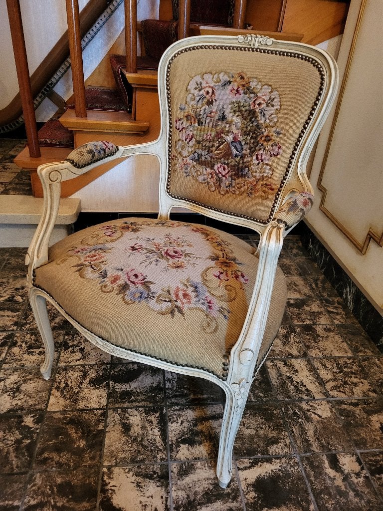 Franse cabriolet-fauteuil in Louis XV-stijl, Ophalen