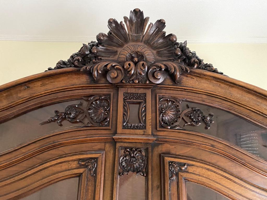 Vitrine ancienne, Enlèvement