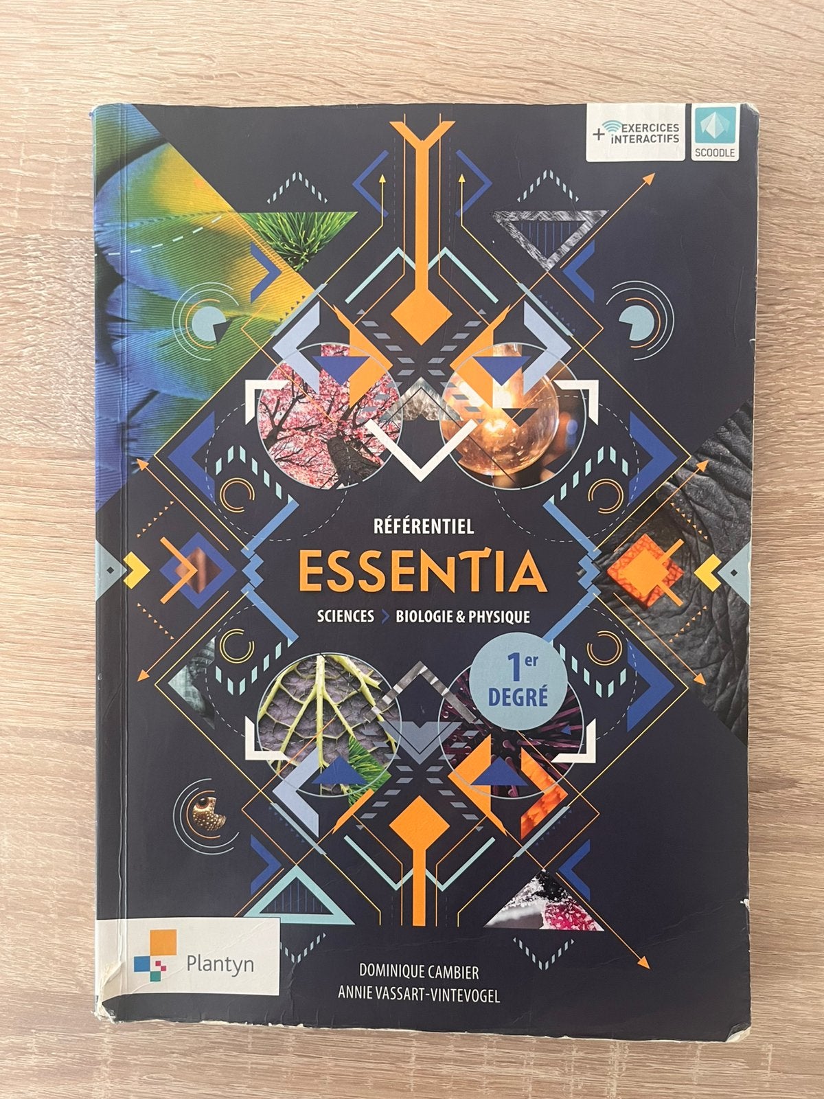 Essentia 1er degré, Livres, Enlèvement ou Envoi, Comme neuf