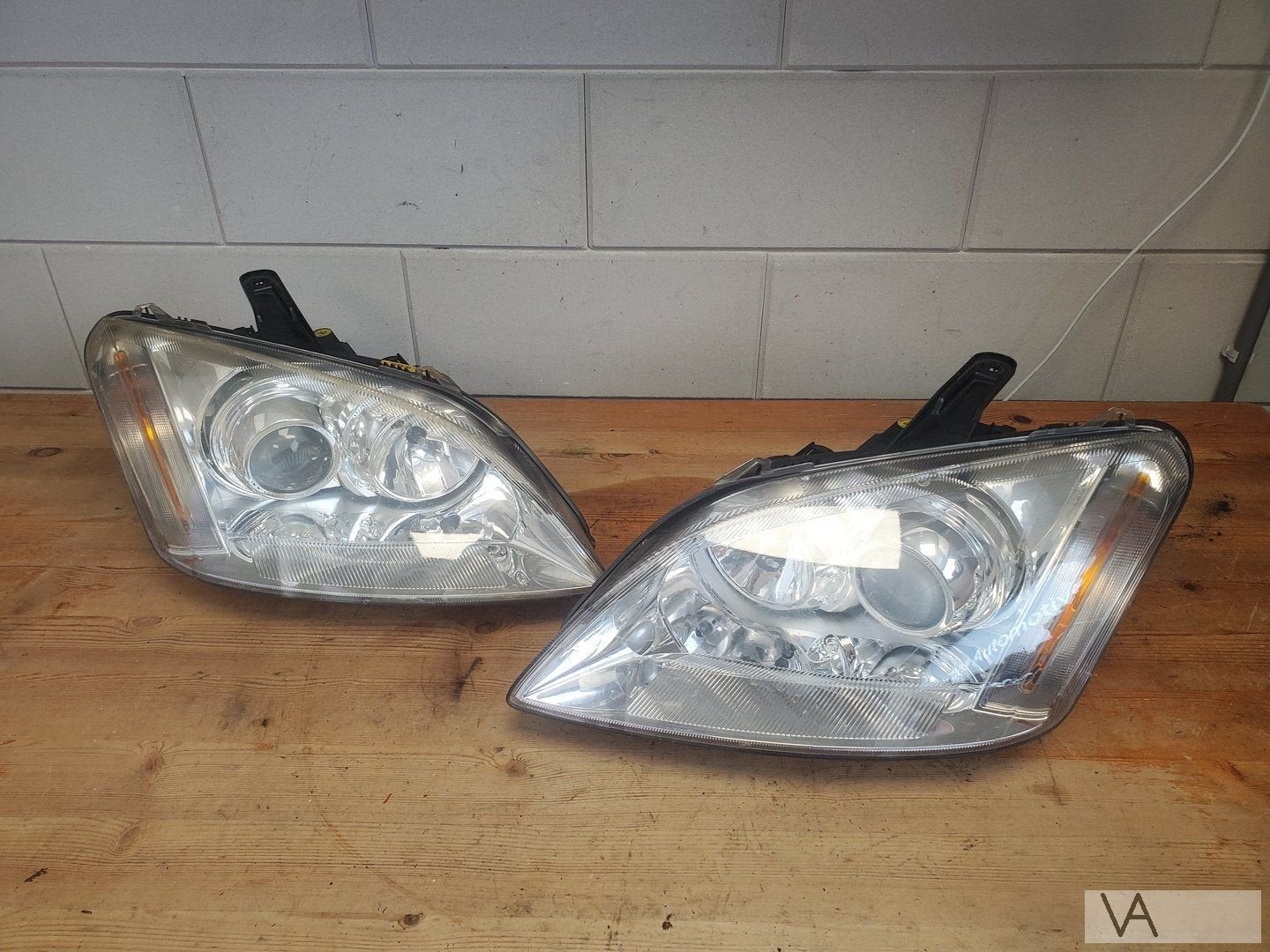 Ford Focus C-max c max 2003 tot 2007 xenon koplamp €150 /st, Gebruikt, -, -, Ophalen of Verzenden