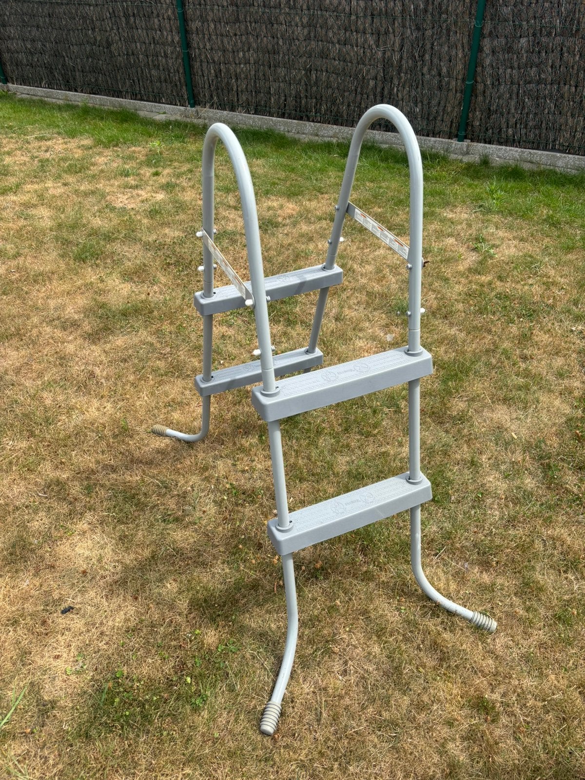 Trapje voor zwembad, Ophalen, Zo goed als nieuw