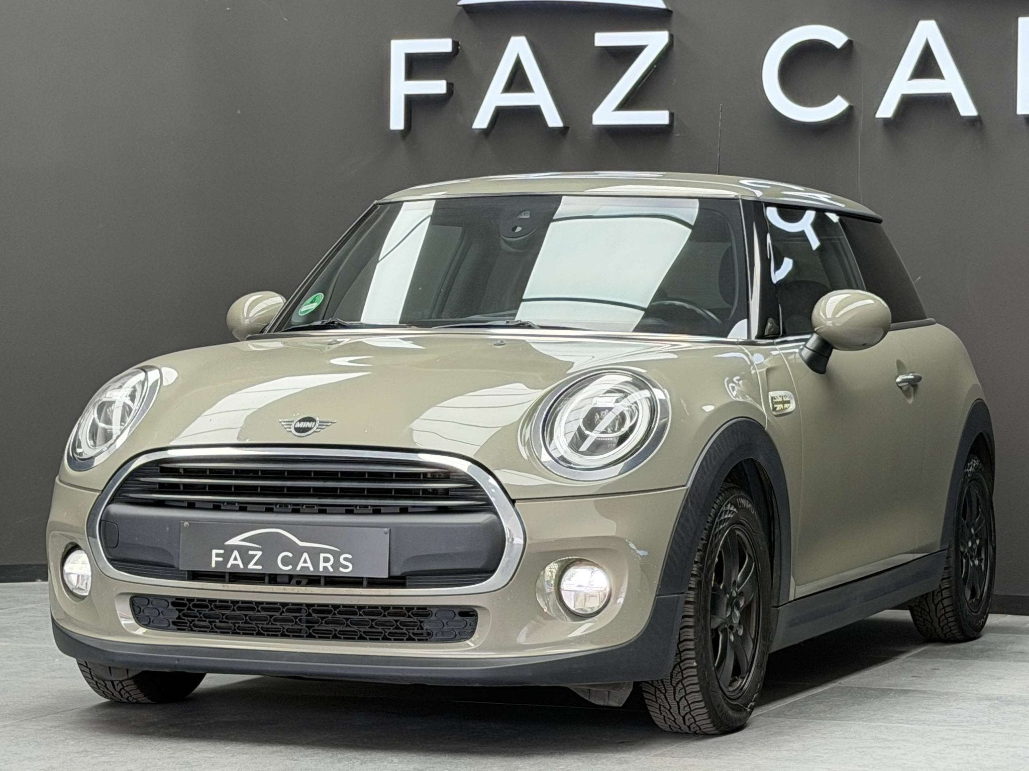 MINI One 1.5 * 1ER PROP + GPS + CLIM + JANTES + GARANTIE *, Auto's, Mini, Voorwielaandrijving, Stof, Bedrijf, 1570 kg