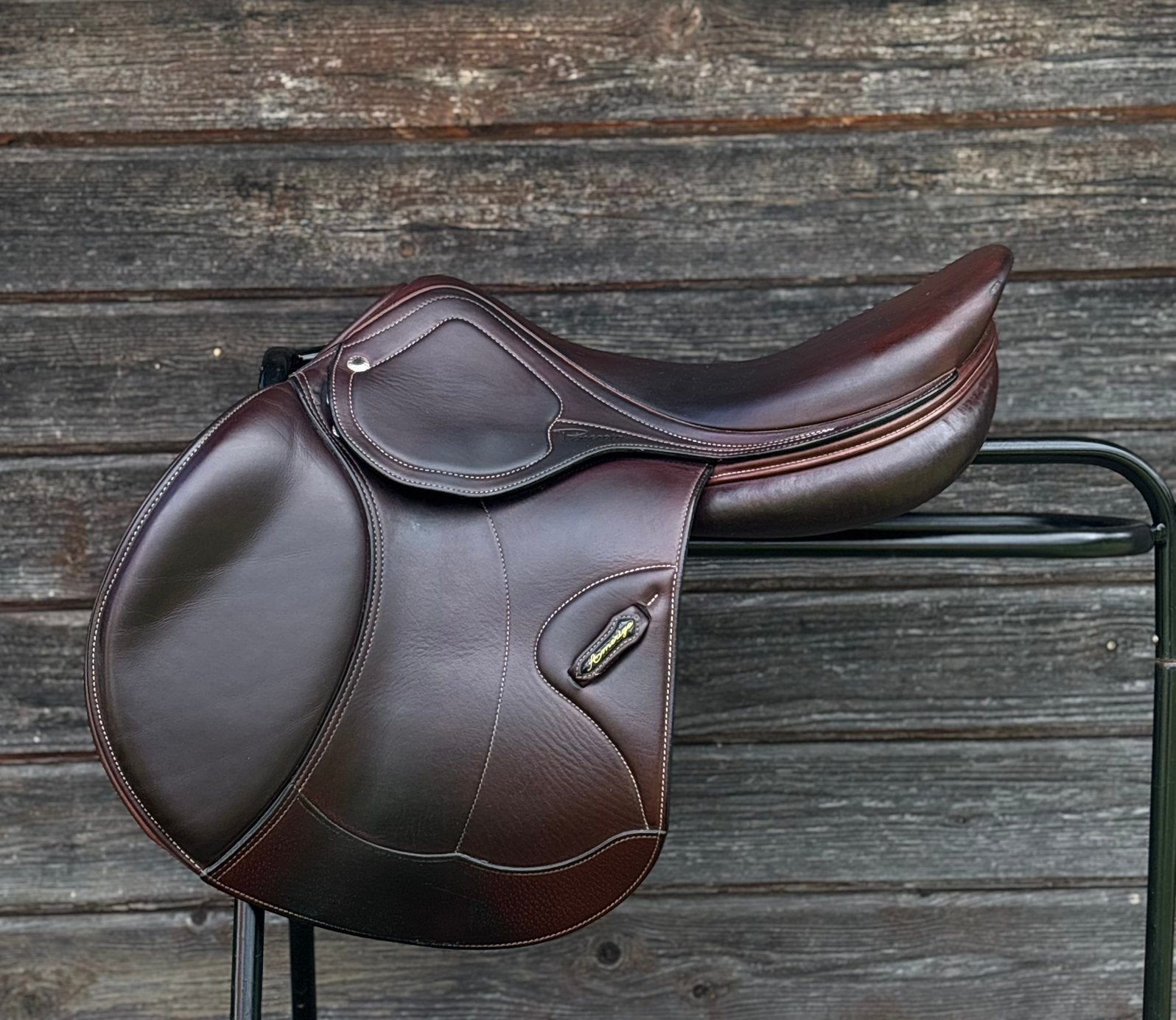 Springzadel Amerigo Pinerolo 17,5”, Dieren en Toebehoren, Ophalen, Zo goed als nieuw