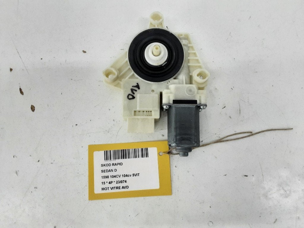 MOTEUR LEVE VITRE ELECTRIQUE AVANT DROIT Rapid (5JA959812J), Utilisé, Info@skoda-auto.de, Skoda, Avant