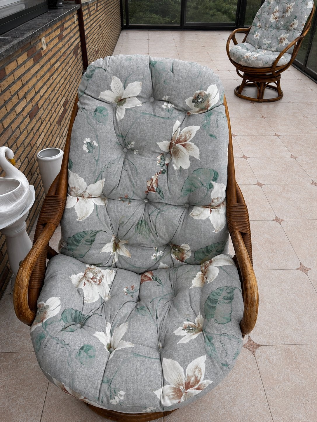 Fauteuil en rotin + table et 2 tabouret, Enlèvement, Utilisé, Osier ou Rotin