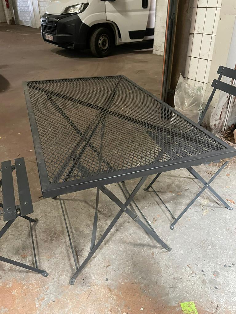 Metalen tuinset – tafel met 2 klapstoelen, antraciet, Tuin en Terras, Ophalen, Zo goed als nieuw, Tuinset