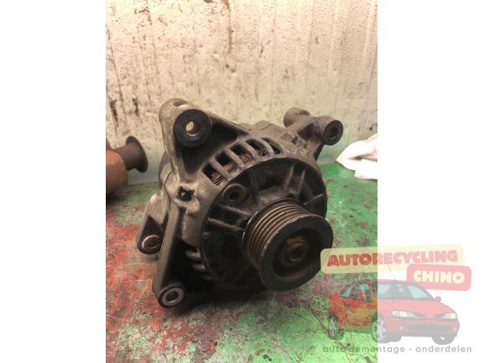 Dynamo van een Volvo V40, Gebruikt, -, -, Ophalen of Verzenden