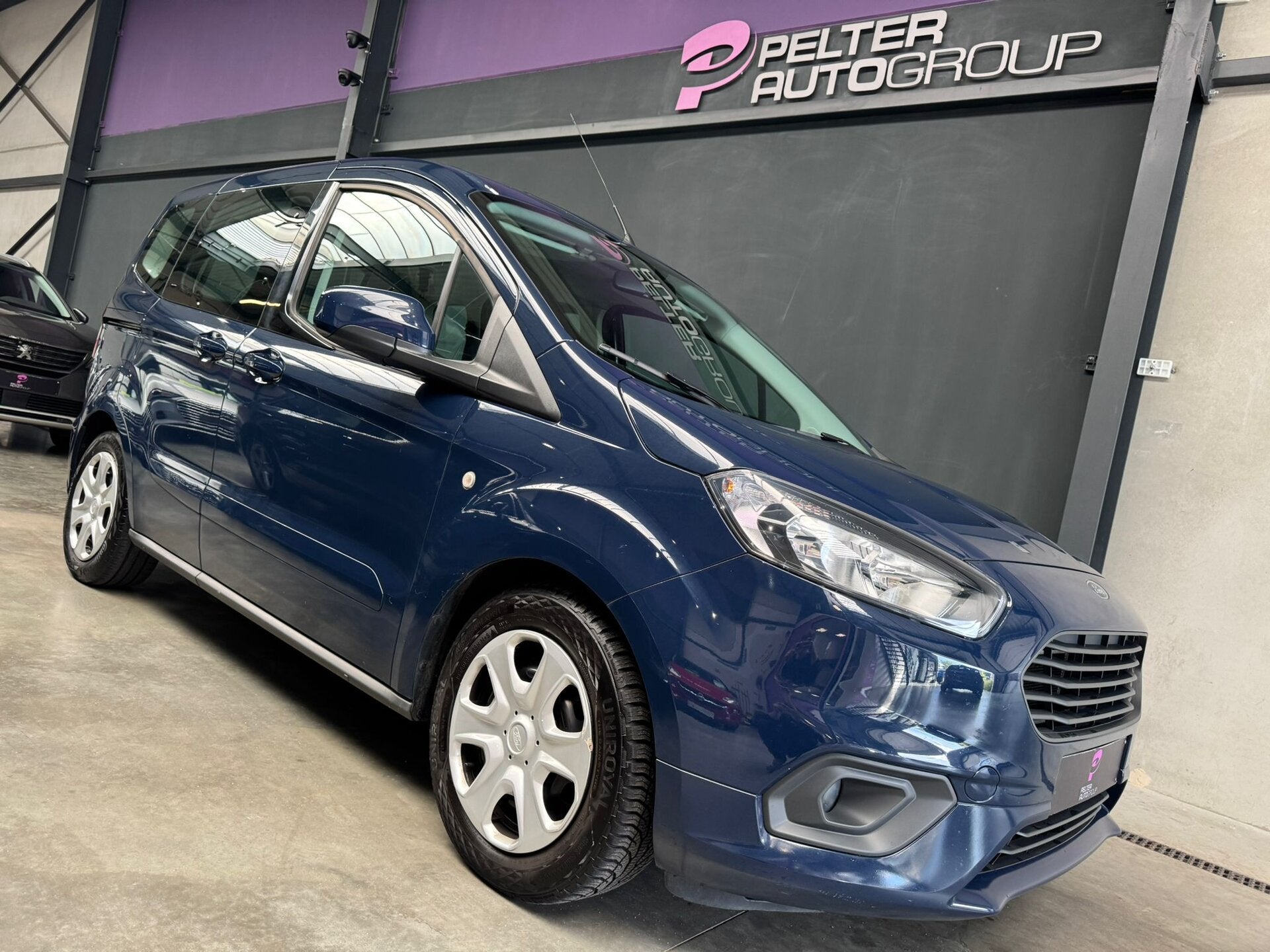 Ford Tourneo Courier 1.0 EcoBoost 5-zitpl 1ste Eig., Auto's, Bestelwagens en Lichte vracht, Bedrijf, Ford, https://public.car-pass.be/vhr/b64a2e8b-3979-447c-a5e4-c7e0ce965ec7
