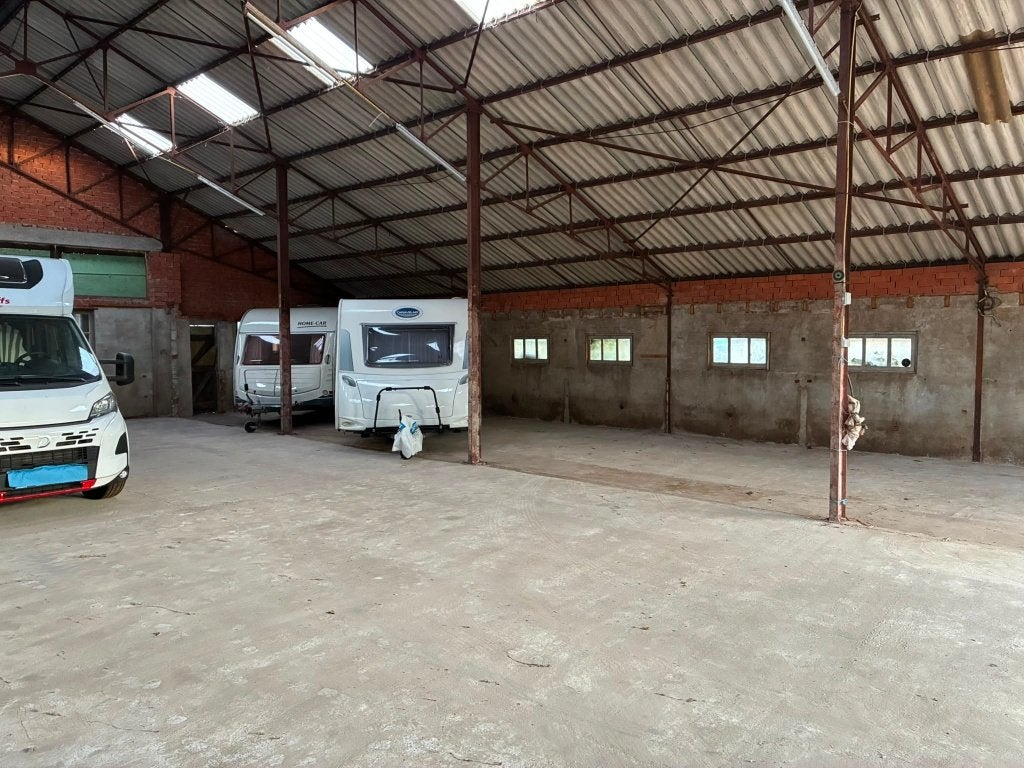 Camper Caravan stalling