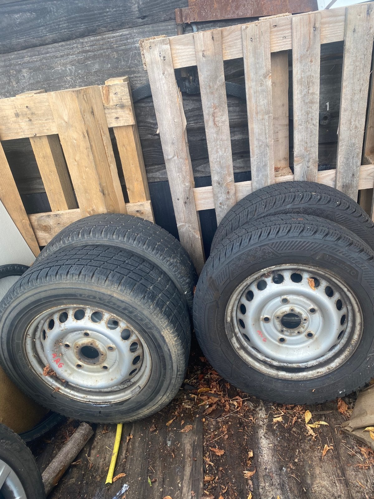 Roue de camionnette Mercedes sprinter, Autos, Camionnettes & Utilitaires, Entreprise, Achat