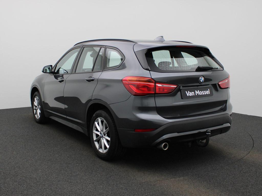BMW X1 sDrive18iA (100 kW), Auto's, Stof, Gebruikt, 136 pk, 5 zetels