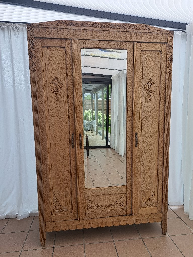 eiken kast, Ophalen