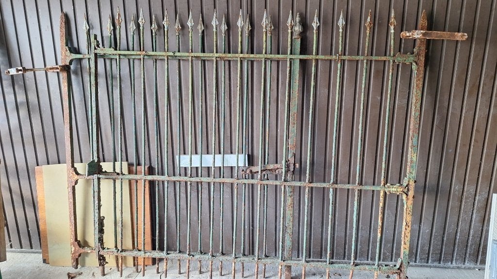 Authentiek antiek smeedijzeren hek - 100+ jaar oud Landelijk, Ophalen