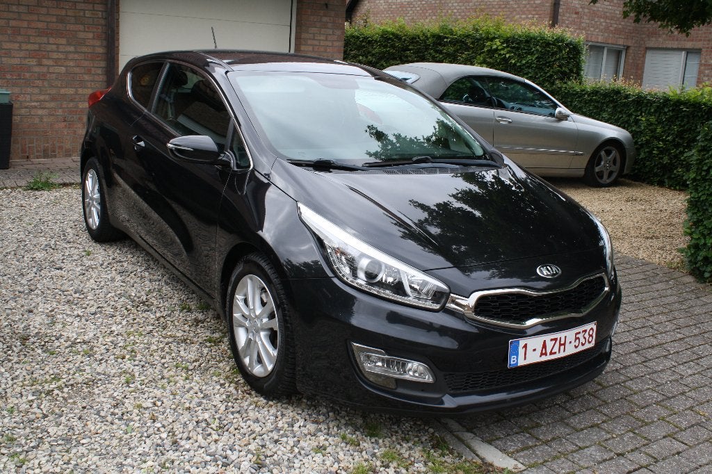 Kia Ceed 1400cc à essence, Euro 5, Achat, Noir, Particulier