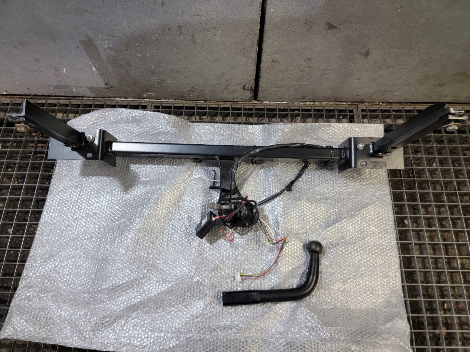 Attache-remorque complète Opel Corsa E, Enlèvement