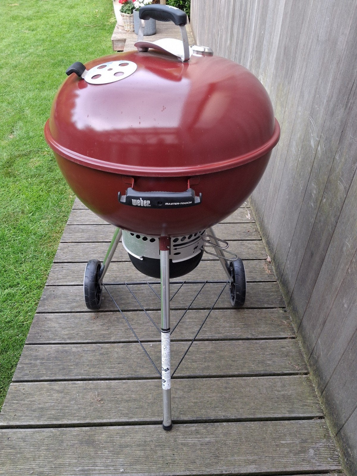 Weber BBQ Master Touch, Ophalen