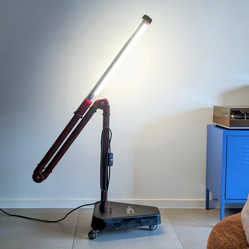 J. Toulemonde vintage industriële staande lamp, Elektronische apparatuur, Zonnebanken en Gezichtsbruiners, Zo goed als nieuw, Ophalen
