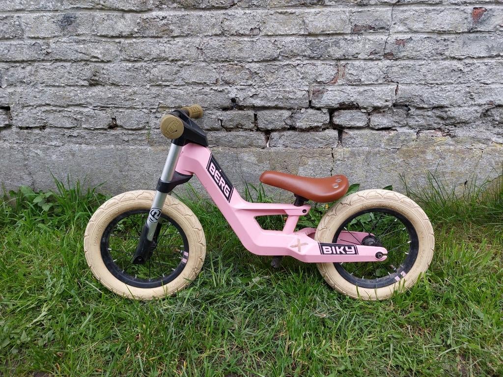 Roze loopfietsje Berg Biky 2-4 jaar, Fietsen en Brommers, Fietsen | Meisjes, Gebruikt, 14 inch of minder, Ophalen