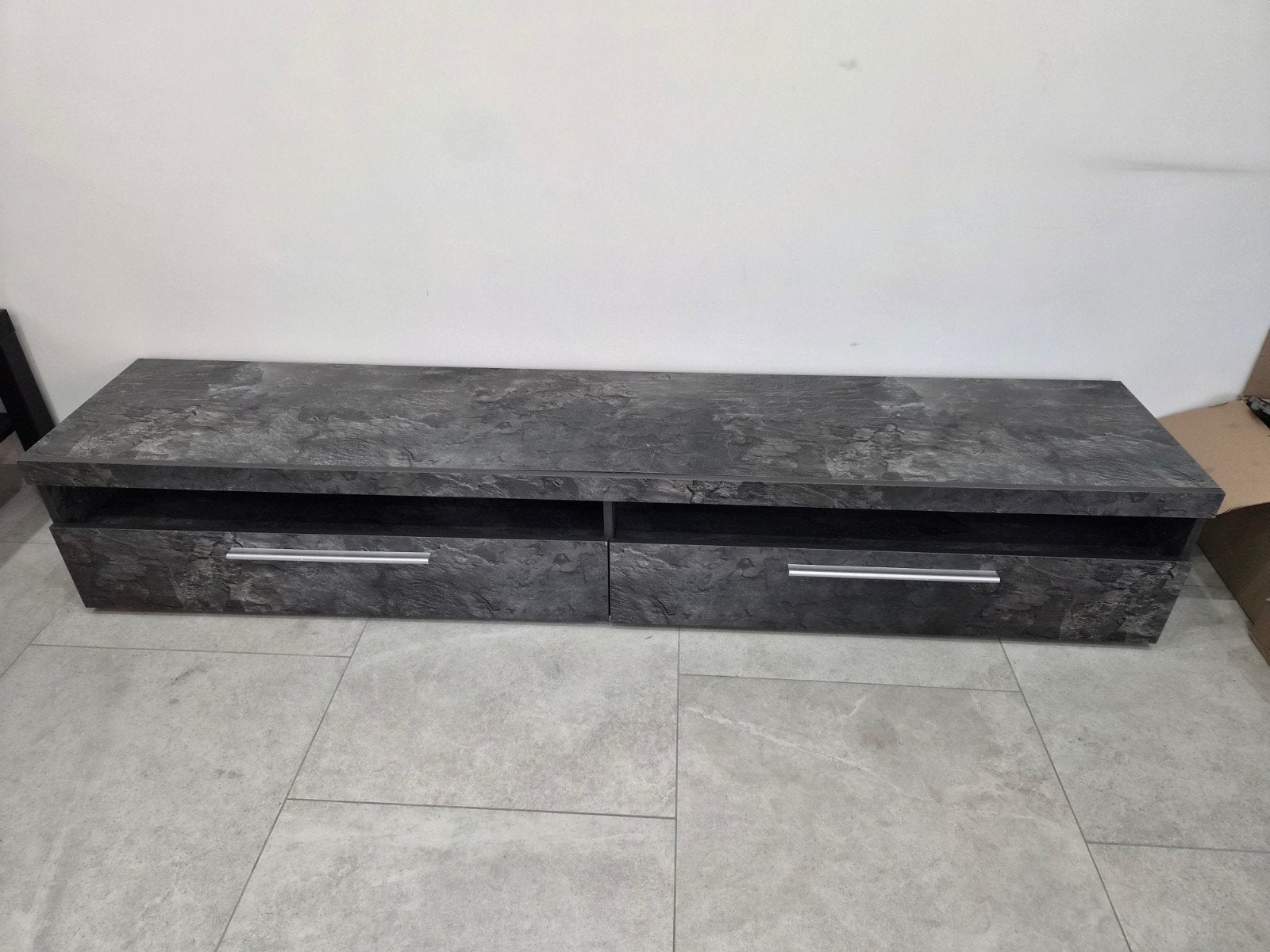 LONG MEUBLE TV GRIS 2M SUR 40CM, 200 cm ou plus, Comme neuf, Enlèvement, 5 – 50