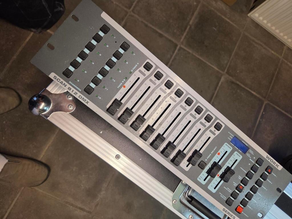 controleur DMX work serie 2 et, Musique & Instruments, Enlèvement, Utilisé