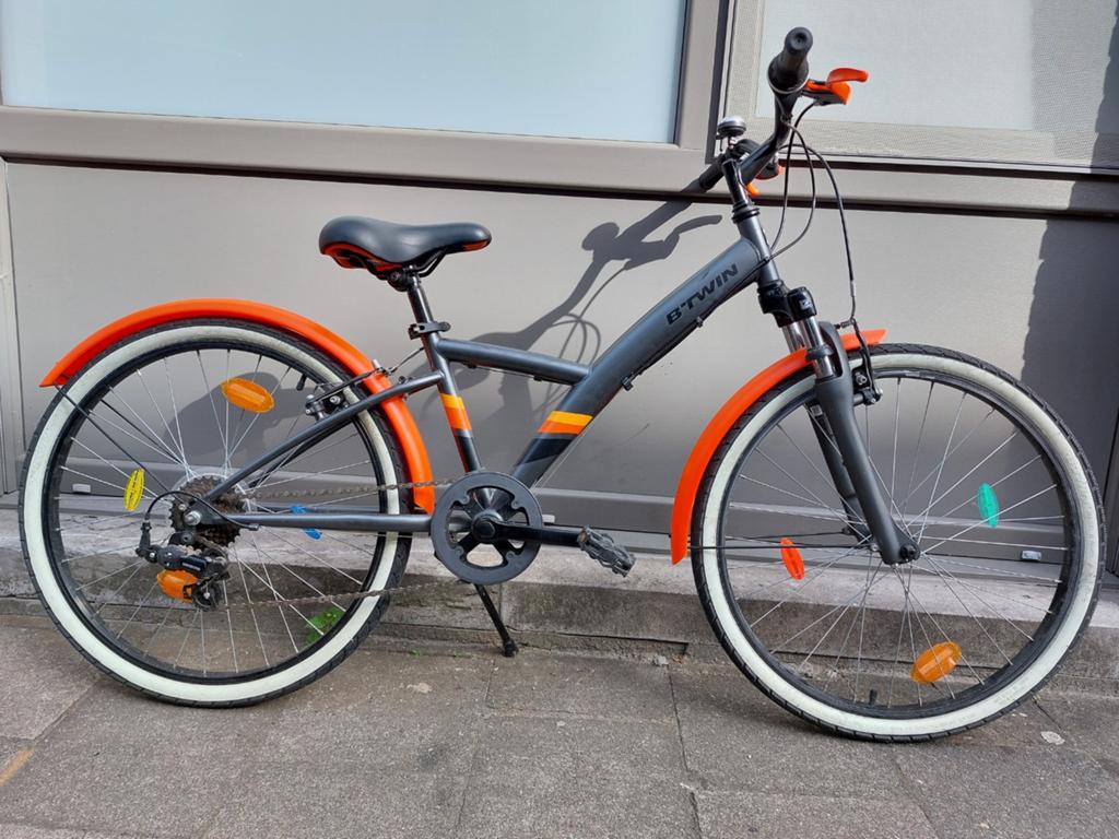 Meisjesfiets B'twin 24", Fietsen en Brommers, Ophalen, 24 inch, Velgrem, Versnellingen
