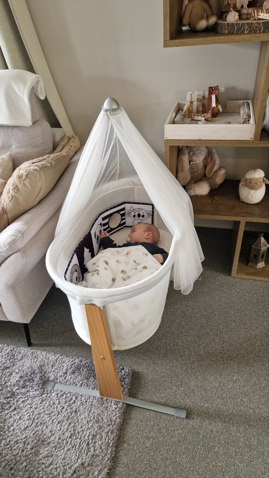 babyjorn wiegje met hemel, Kinderen en Baby's, Ophalen, Zo goed als nieuw